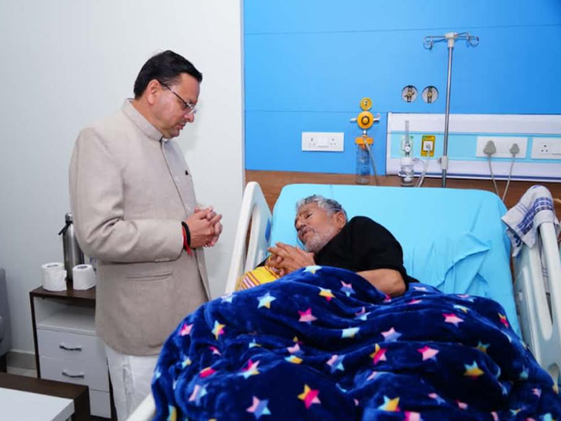 मुख्यमंत्री ने दिवाकर भट्ट से भेंट कर उनका हाल-चाल जाना और उनके शीघ्र स्वस्थ होने की कामना की