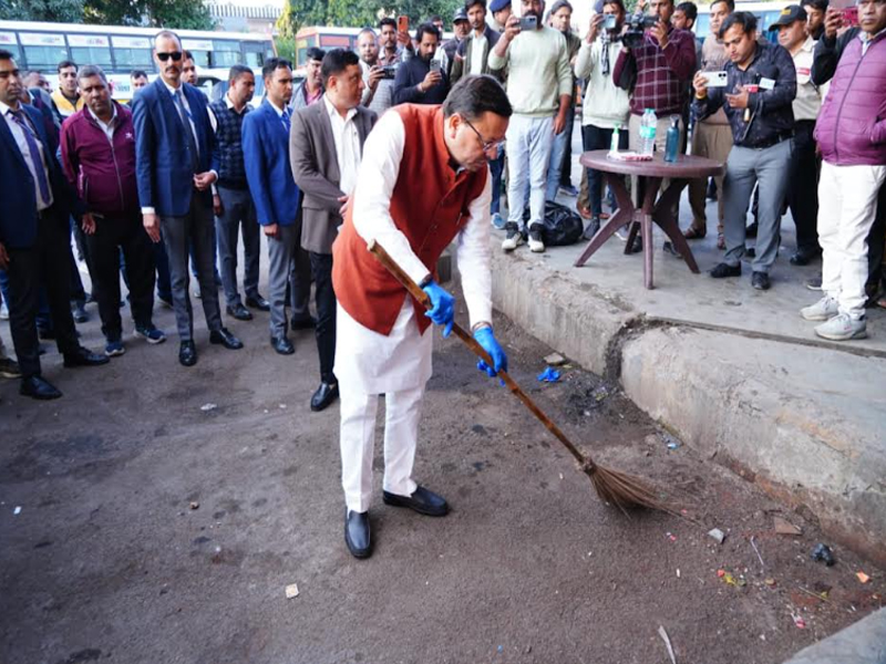 आईएसबीटी में अव्यवस्थाओं पर कड़ा रुख-एमडीडीए व परिवहन विभाग को दिए स्पष्ट निर्देश